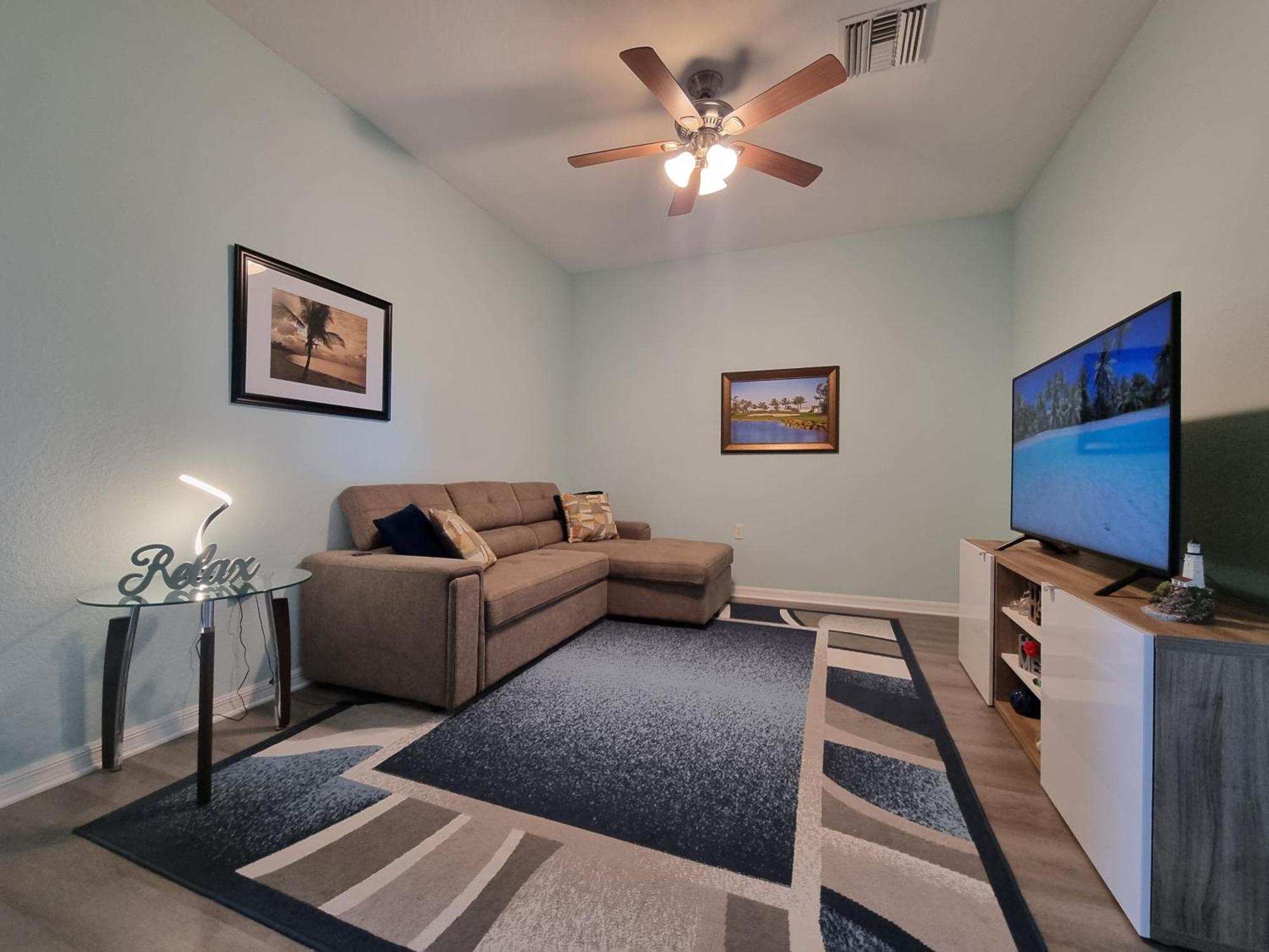 Stunning 2-Bedroom Plus Den Condo In Greenlinks Resort Нейплс Экстерьер фото